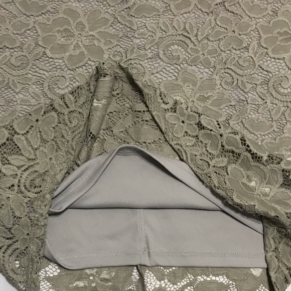 LACE DRESS - Picture 4 of 6